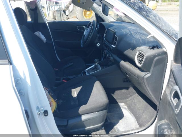 2021 HYUNDAI VENUE KMHRB8A31MU103284 Photo 4