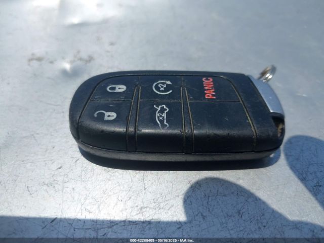 2C3CDZJG3KH503963 Dodge Challenger Gt