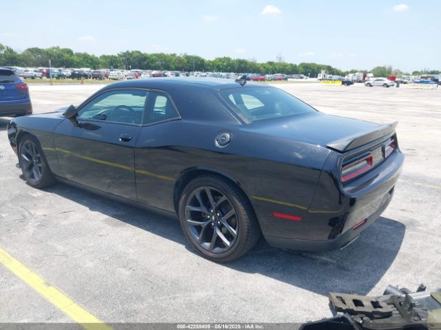 2C3CDZJG3KH503963 Dodge Challenger Gt