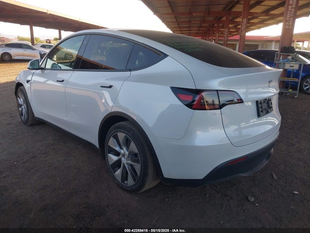 2023 TESLA MODEL Y 7SAYGAEE5PF642138 Photo 2