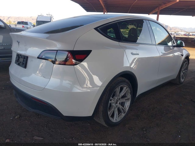 2023 TESLA MODEL Y 7SAYGAEE5PF642138 Photo 3