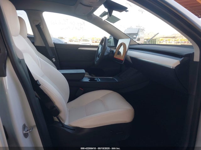 2023 TESLA MODEL Y 7SAYGAEE5PF642138 Photo 4