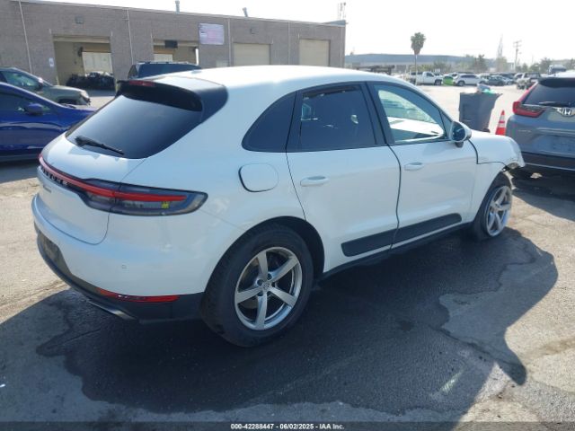 2020 PORSCHE MACAN WP1AA2A55LLB02192 Photo 3