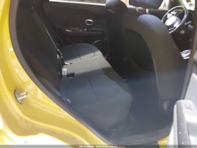 KNDJX3A51E7054157 KIA Soul !