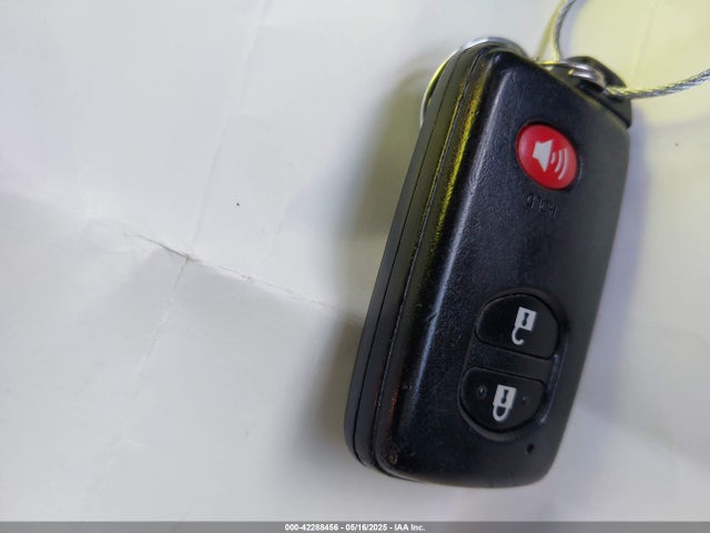 JTDKN3DU4F2003988 Toyota Prius Two