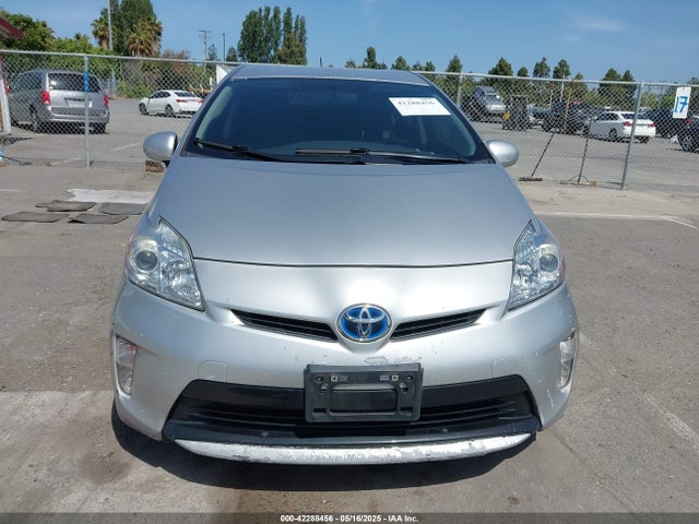 JTDKN3DU4F2003988 Toyota Prius Two