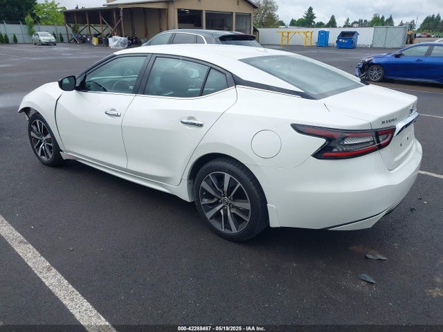 1N4AA6AV9KC360048 Nissan 2019