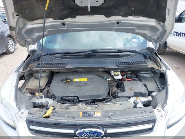 1FMCU0JX5GUB46969 Ford Escape Titanium