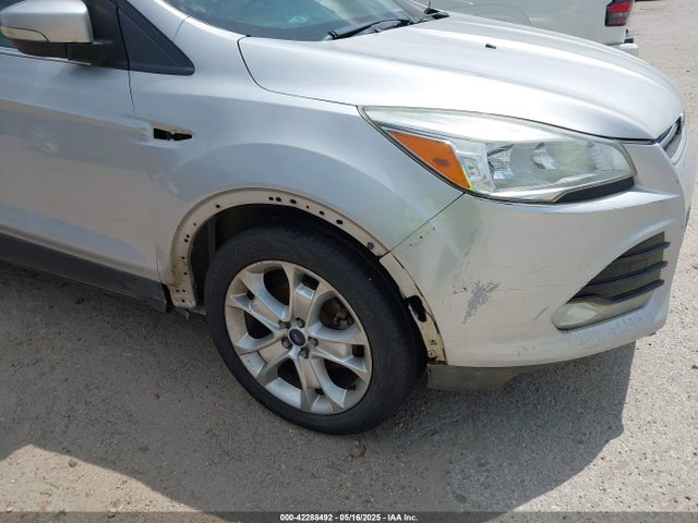 1FMCU0JX5GUB46969 Ford Escape Titanium