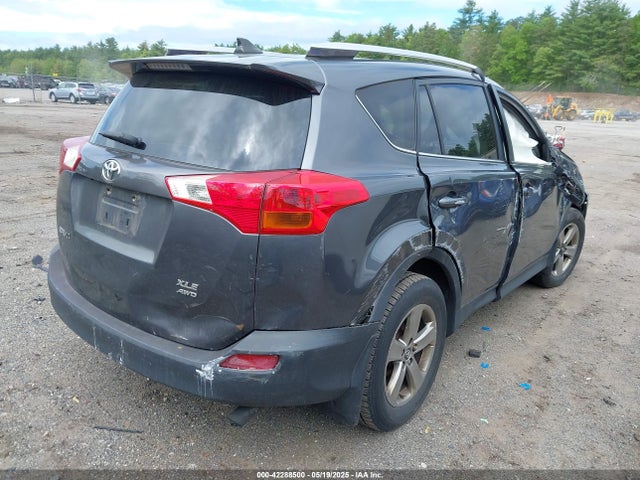 JTMRFREV9FD108990 Toyota Rav4 Xle