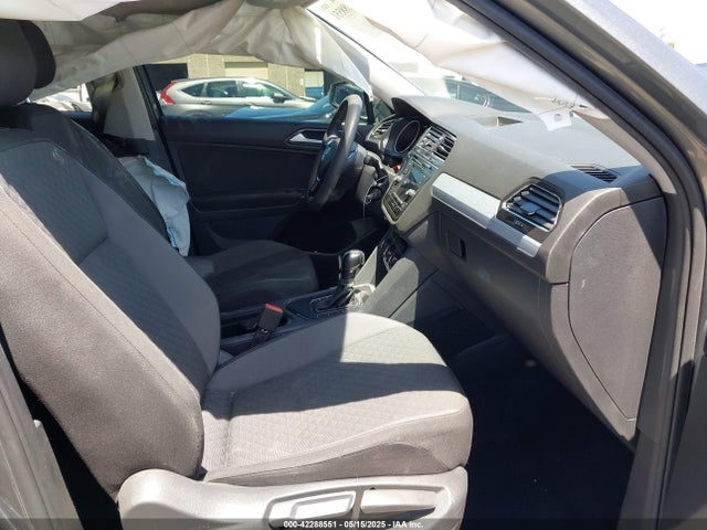 3VV1B7AX3JM058641 Volkswagen 2018