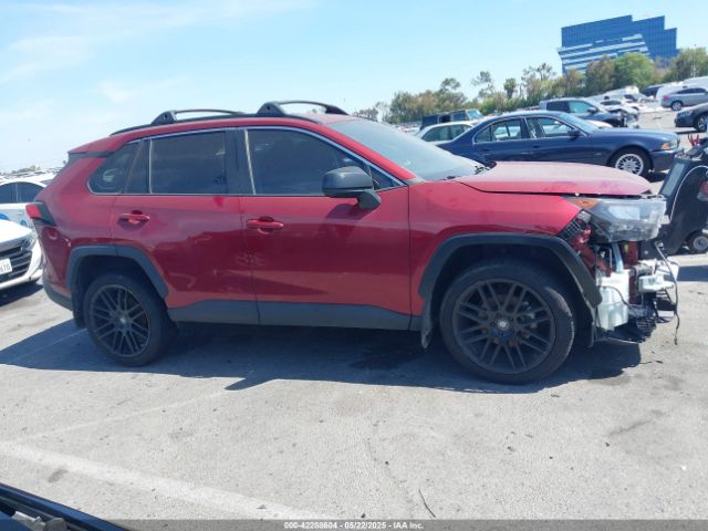 2T3H1RFV8MW179820 Toyota RAV4 LE