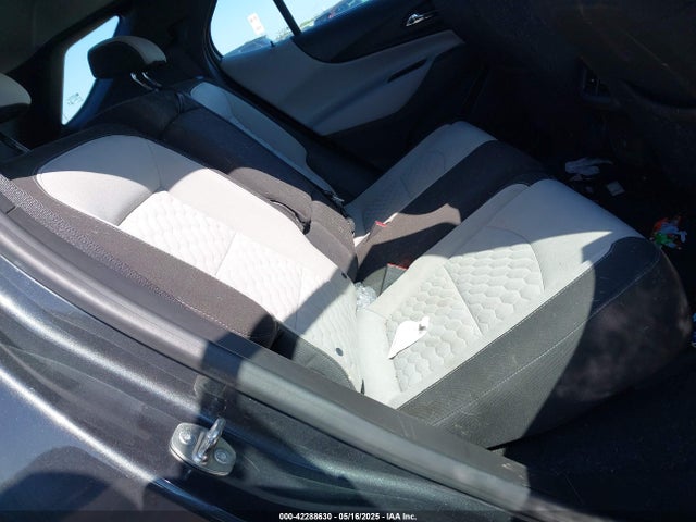 3GNAXHEV3KS522854 Chevrolet EQUINOX LS