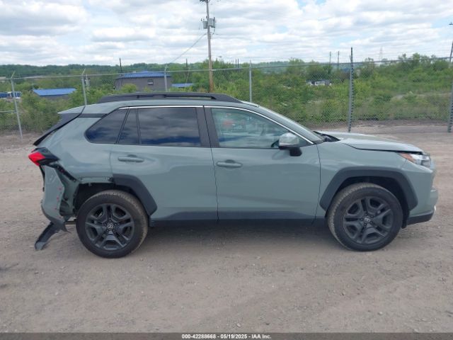 2T3J1RFV2NW267281 Toyota Rav4 Adventure