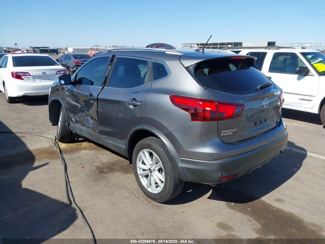 JN1BJ1CP6KW214496 Nissan Rogue Sport Sv