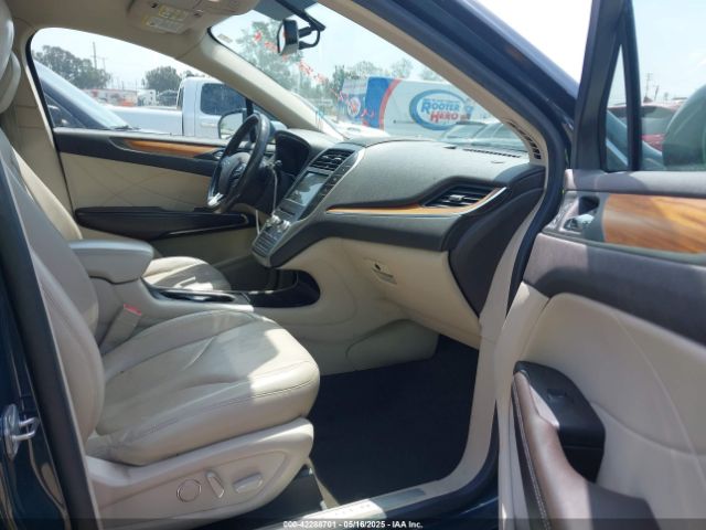 5LMCJ2C99KUL12435 Lincoln MKC SELECT