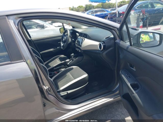 3N1CN8EV5ML807577 Nissan Versa Sv Xtronic Cvt