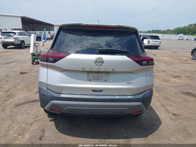 5N1BT3BA9NC687584 Nissan Rogue Sv Fwd