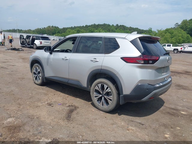 5N1BT3BA9NC687584 Nissan Rogue Sv Fwd