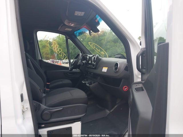 W1Z4KGHY7ST217701 Mercedes-Benz Sprinter 2500 High Roof 4-cyl Diesel