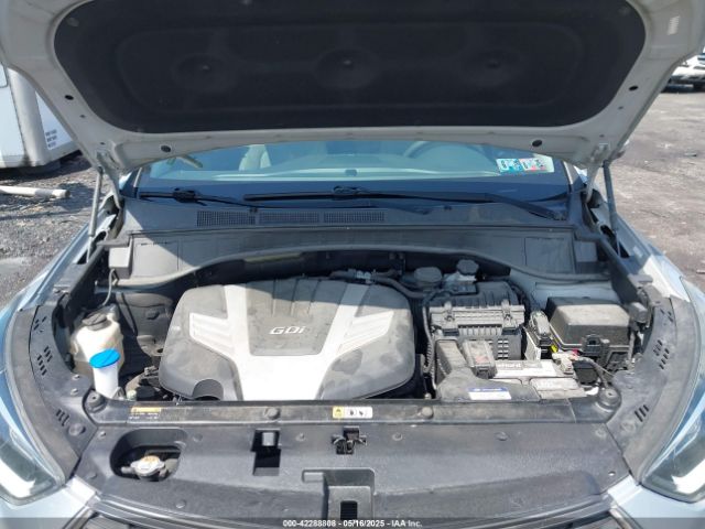 KM8SMDHF0HU175037 Hyundai Santa Fe Se