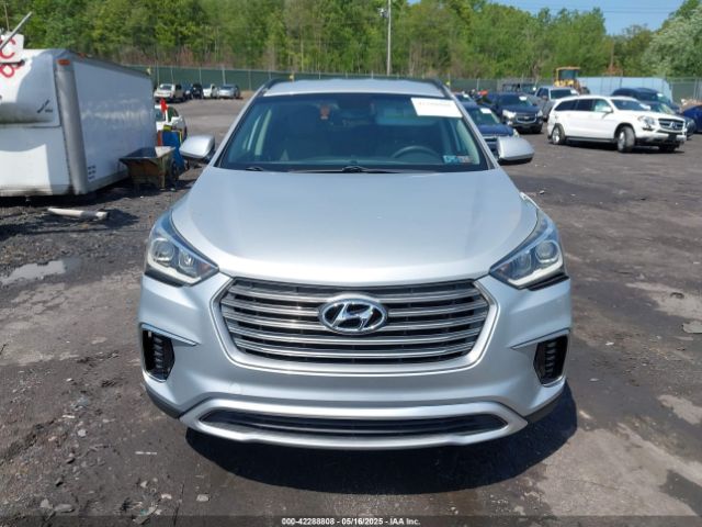 KM8SMDHF0HU175037 Hyundai Santa Fe Se