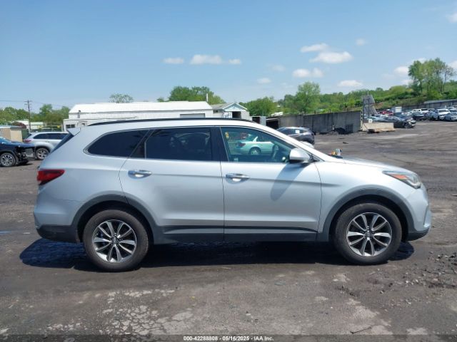 KM8SMDHF0HU175037 Hyundai Santa Fe Se