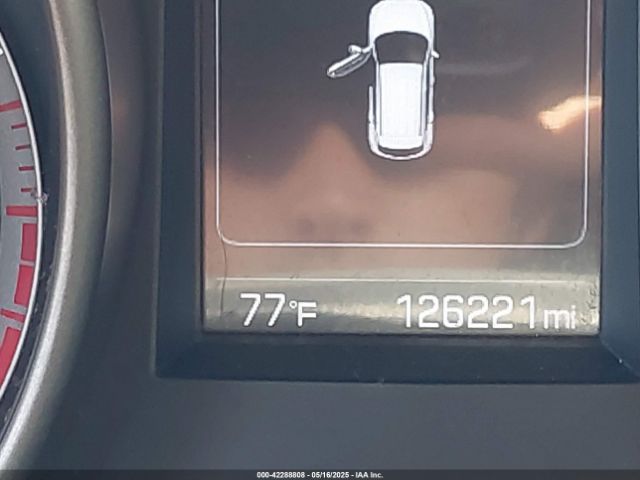 KM8SMDHF0HU175037 Hyundai Santa Fe Se