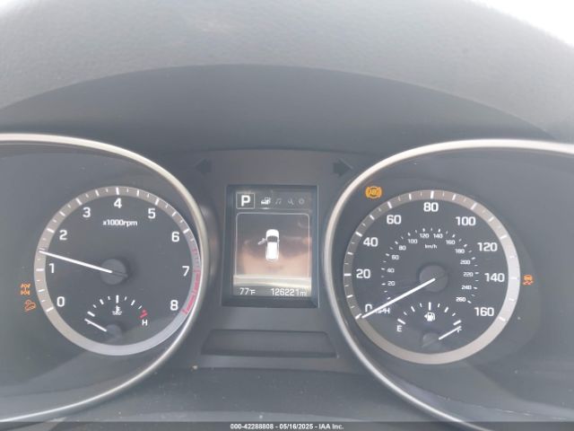 KM8SMDHF0HU175037 Hyundai Santa Fe Se
