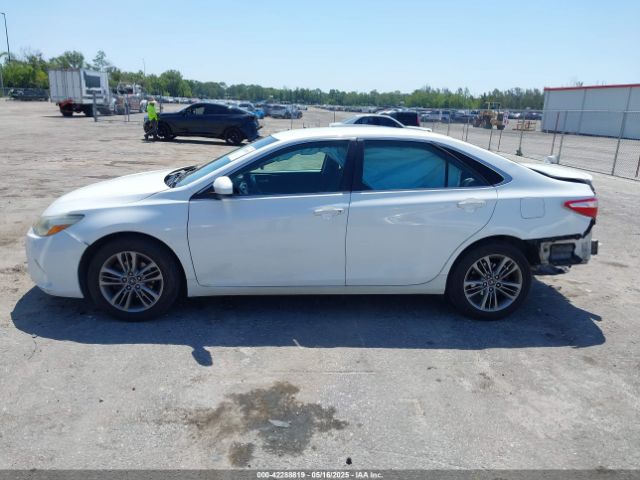 4T1BF1FK4HU775942 Toyota CAMRY SE
