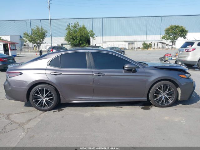 4T1G11AK4NU643125 Toyota CAMRY SE