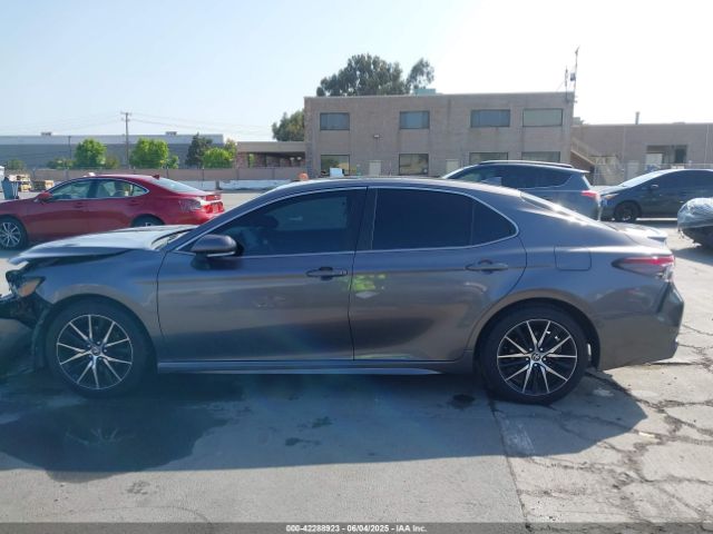 4T1G11AK4NU643125 Toyota CAMRY SE