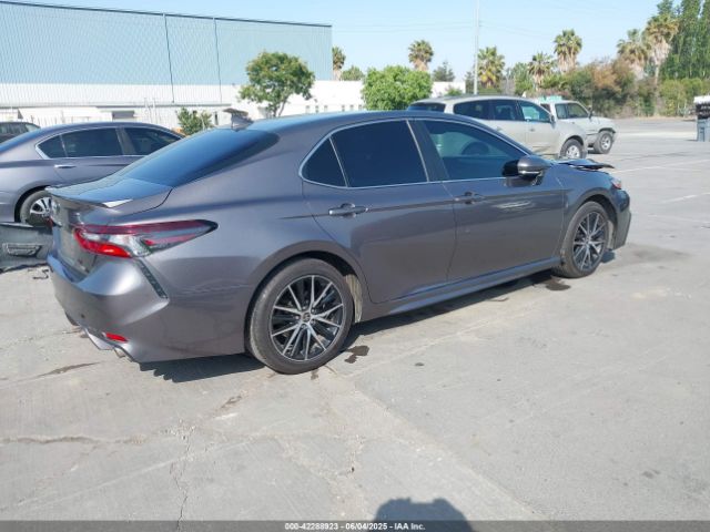 4T1G11AK4NU643125 Toyota CAMRY SE