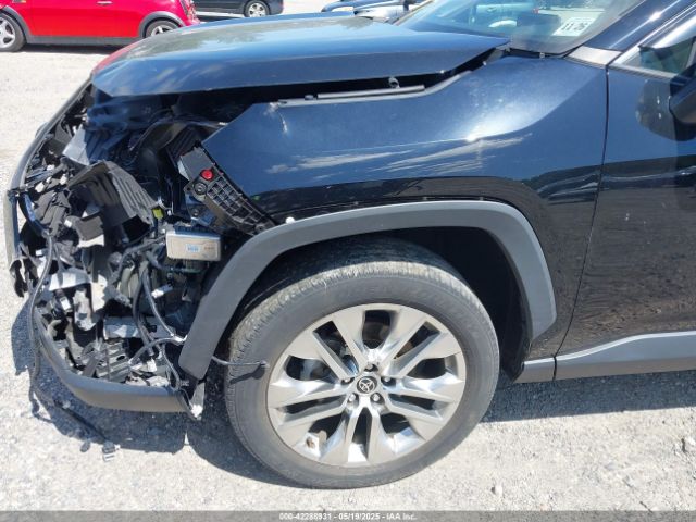 2T3A1RFV1MC247524 Toyota Rav4 Xle Premium