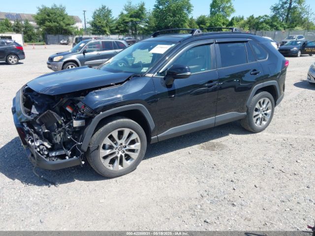 2T3A1RFV1MC247524 Toyota Rav4 Xle Premium