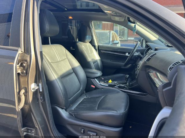 5XYKU4A75EG510734 KIA Sorento Ex V6
