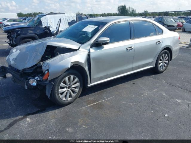 1VWAT7A33EC068969 Volkswagen Passat 1.8t Wolfsburg Edition
