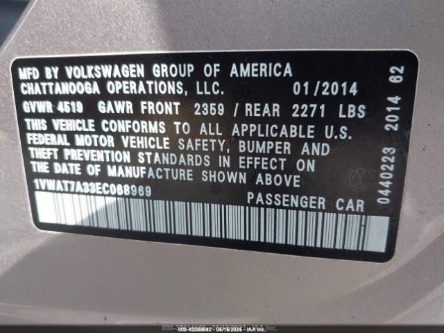1VWAT7A33EC068969 Volkswagen Passat 1.8t Wolfsburg Edition