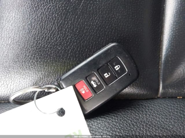 4T1BK1EB2JU285938 Toyota AVALON XLE