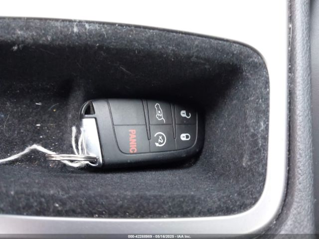 1C4RJFAG5MC566243 Jeep Grand Cherokee Laredo X 4x4