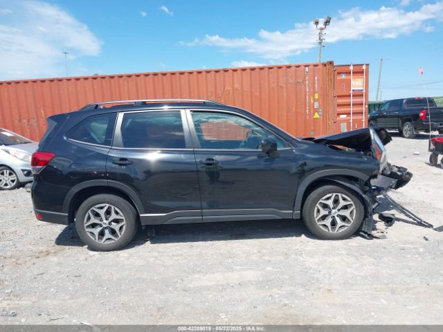 JF2SKAFC7MH452885 Subaru Forester Premium