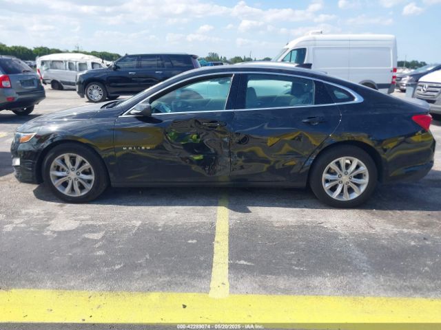 1G1ZD5ST6SF127957 Chevrolet Malibu Fwd 1lt