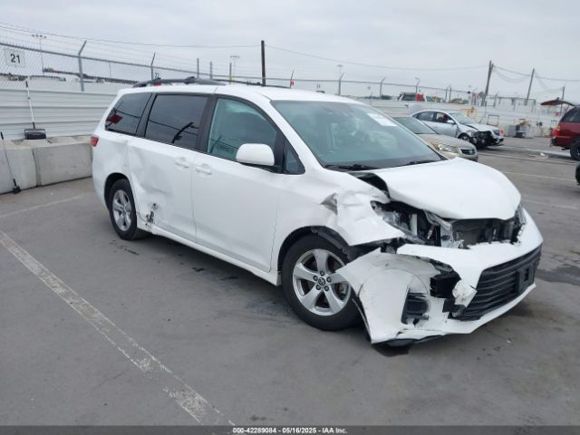 5TDKZ3DC0LS044909 Toyota SIENNA LE