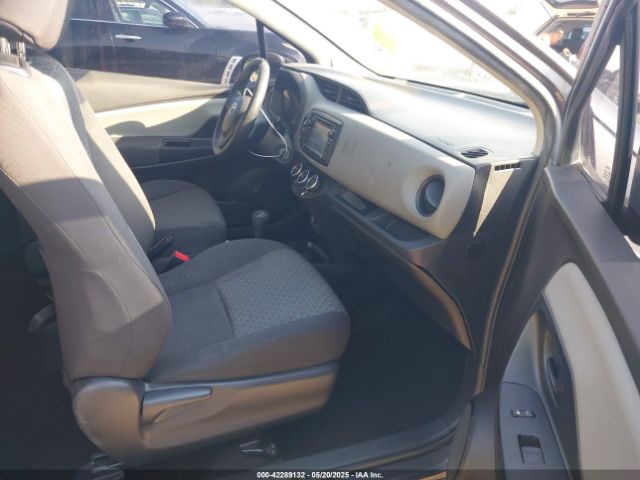 VNKJTUD35FA054329 Toyota YARIS L