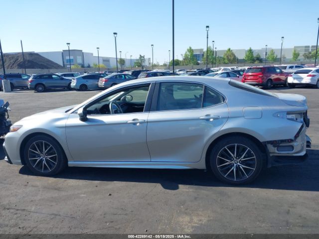 4T1G11AK3MU602600 Toyota CAMRY SE