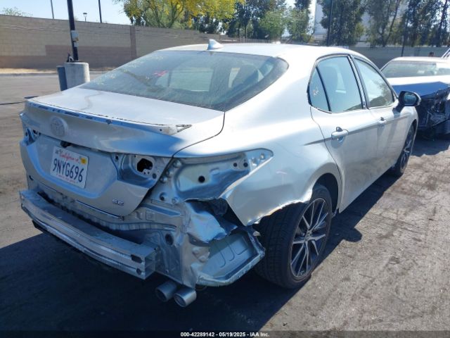 4T1G11AK3MU602600 Toyota CAMRY SE