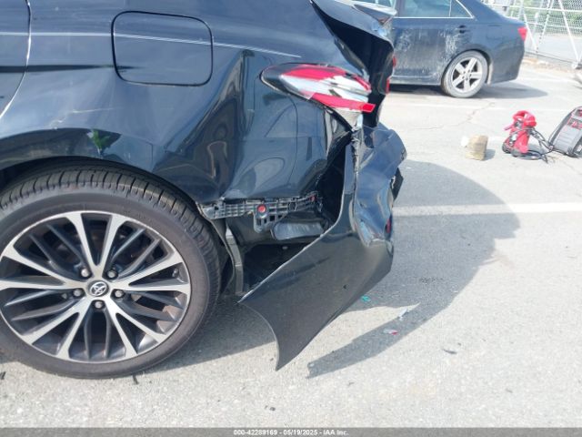 4T1B11HK2KU281694 Toyota CAMRY SE