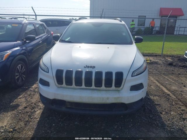 1C4PJLABXGW323881 Jeep Cherokee Altitude