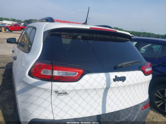 1C4PJLABXGW323881 Jeep Cherokee Altitude