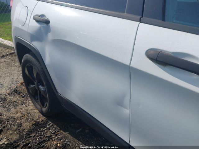 1C4PJLABXGW323881 Jeep Cherokee Altitude